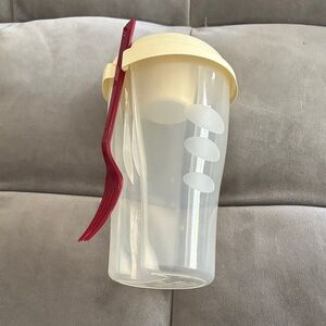 Brammli Cream and Red Salad Shaker with Fork